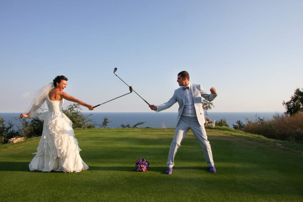 Nunta pe treneul de golf