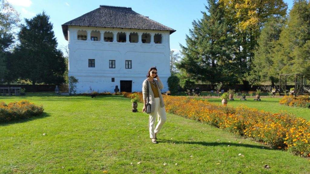 Un tur al conacelor din Romania