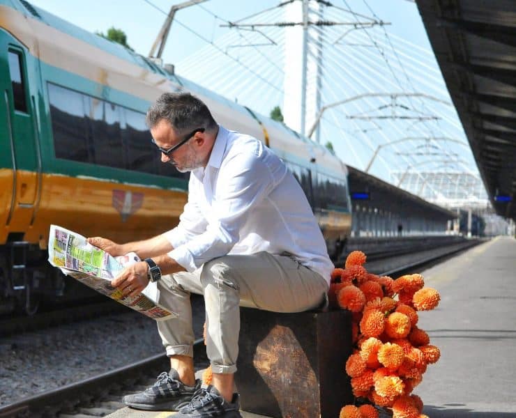 Florile au devent un manifest pentru frumuste si normalitate