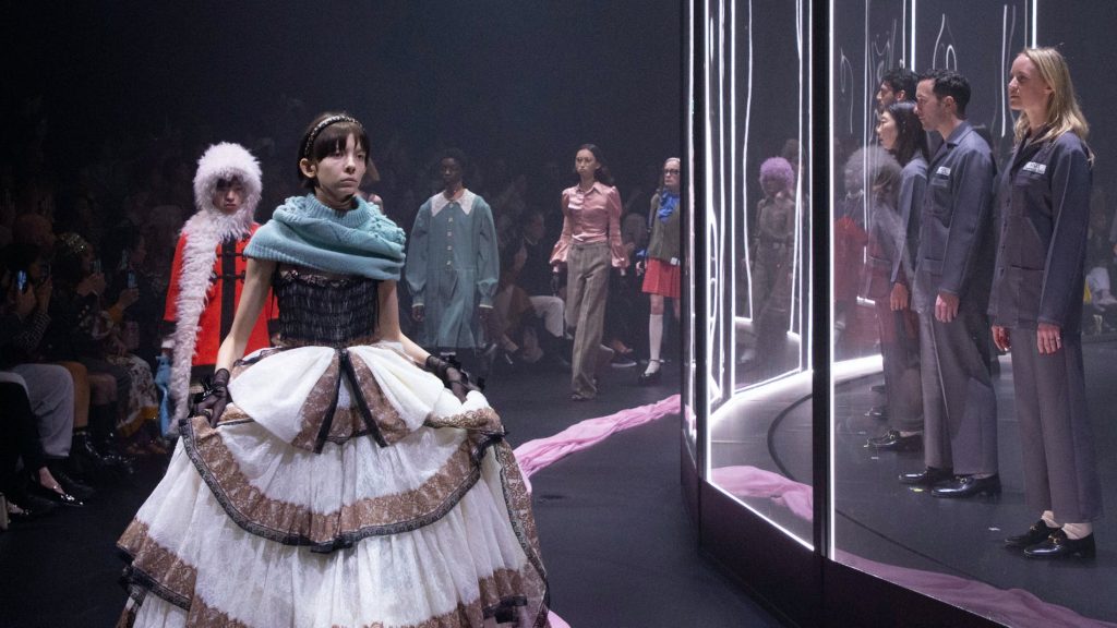 Gucci si Louis Vuitton cele mai valoroase brand-uri de moda