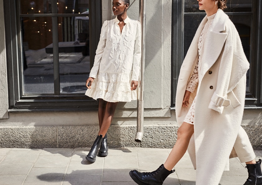 H&amp;M lanseaza o colectie pe 22 octombrie cu Vampire's Wife