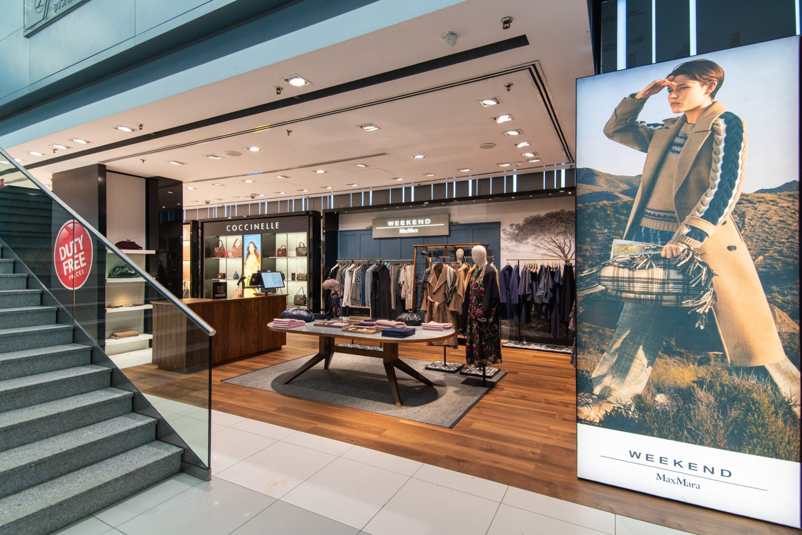 Max Mara Weekend in aeroportul International Henri Coanda din Otopeni