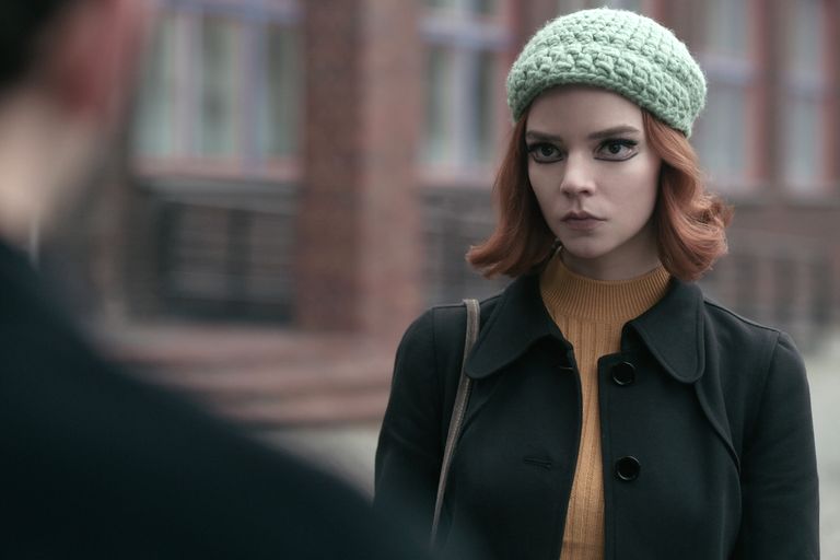 Noul serial Netflix The Quuen's Gambit are ca tema centrala sahul si adictia de calmante