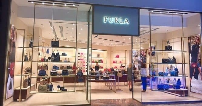 Descopera campania toamna-iarna 2020 Furla