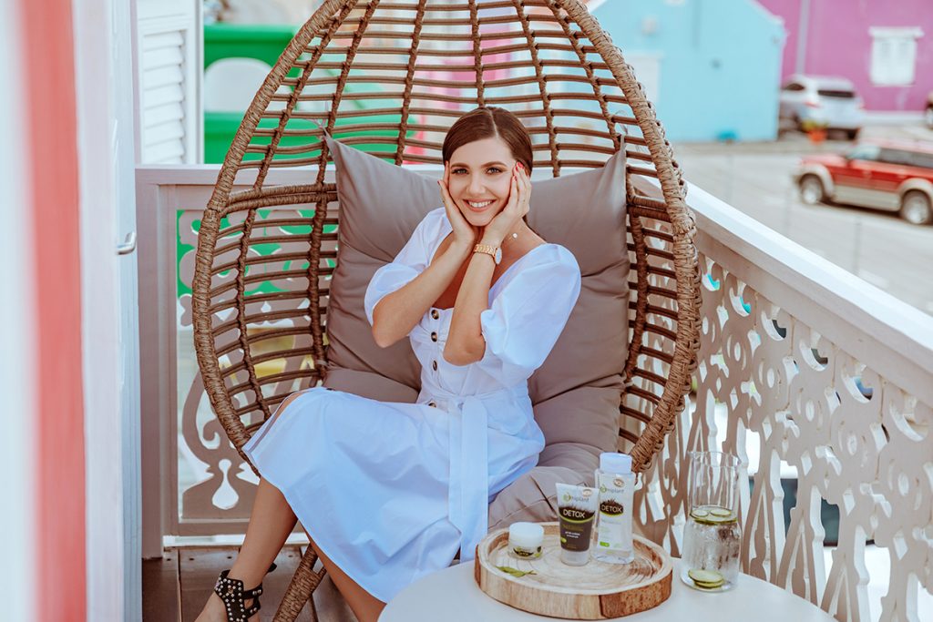 Descopera povetea influencerului roman de succes Larisa Costea