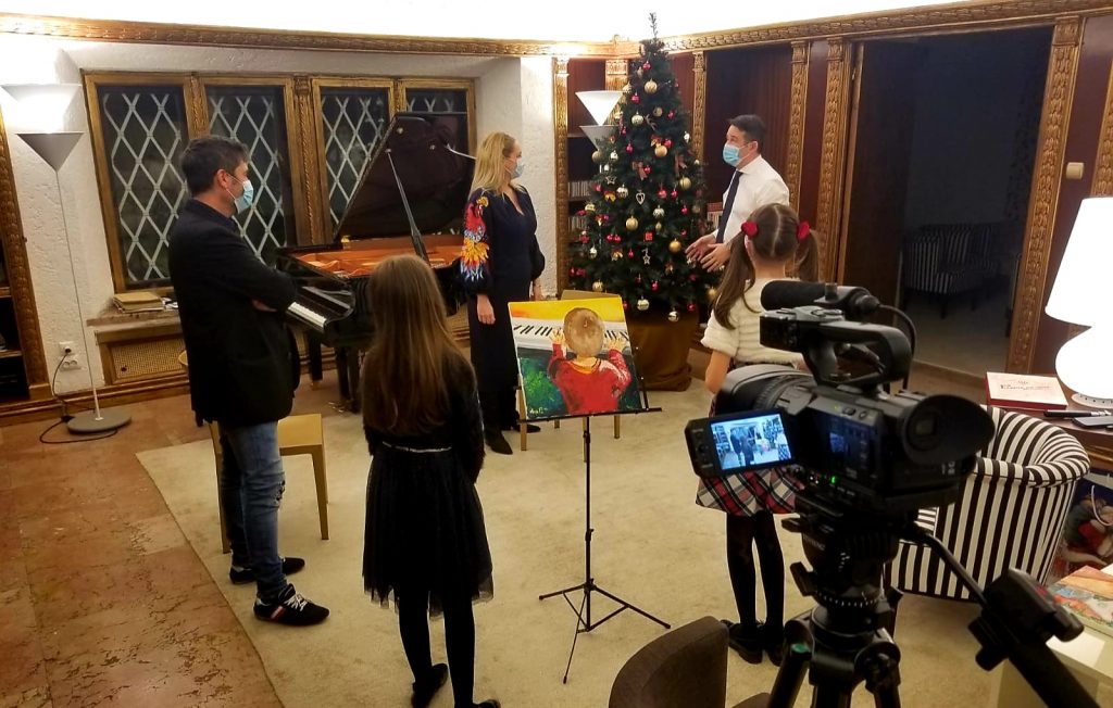 Madalina Pasol una dintre cele mai talentate pianiste din Romania