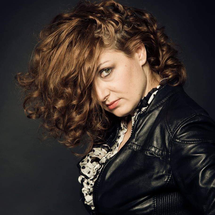 Madalina Pasol una dintre cele mai talentate pianiste din Romania