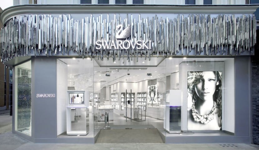 Despre problemele financiare ale Imperiului Swarovski