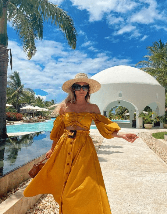 Carmen Negoita safari si plaja in Kenya