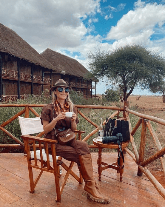 Carmen Negoita safari si plaja in Kenya