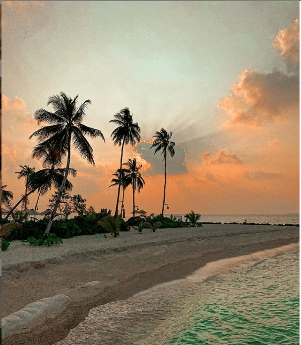 Despre Maldive si ce au aceste insule de oferit turistilor precum si recomandari de la celebritati