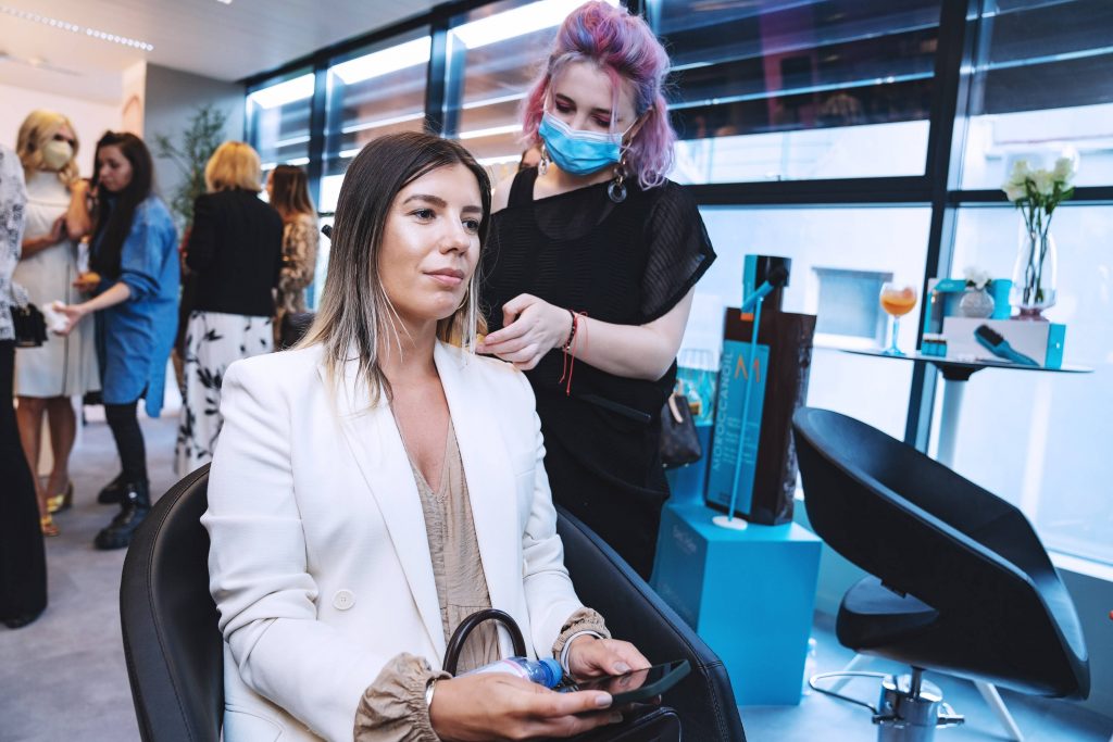COLORS noua experienta de beauty